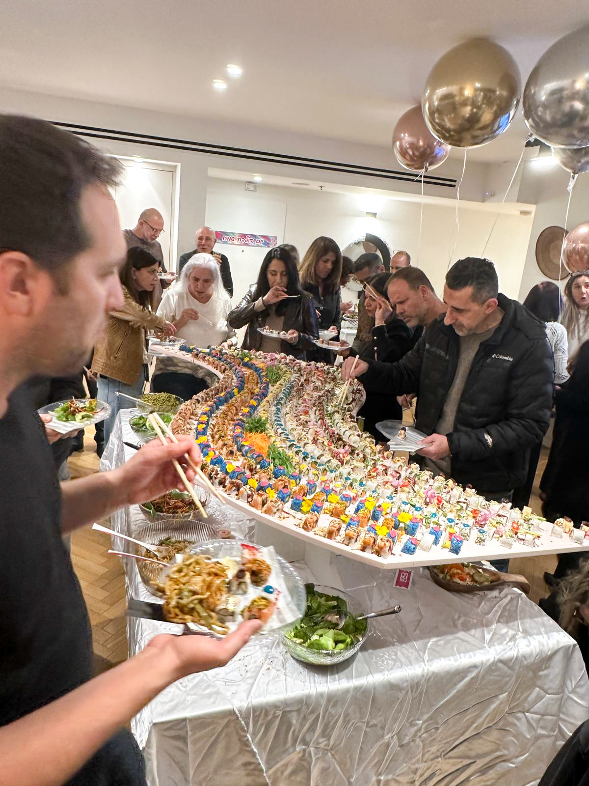 דוכן סושי לאירועים 18